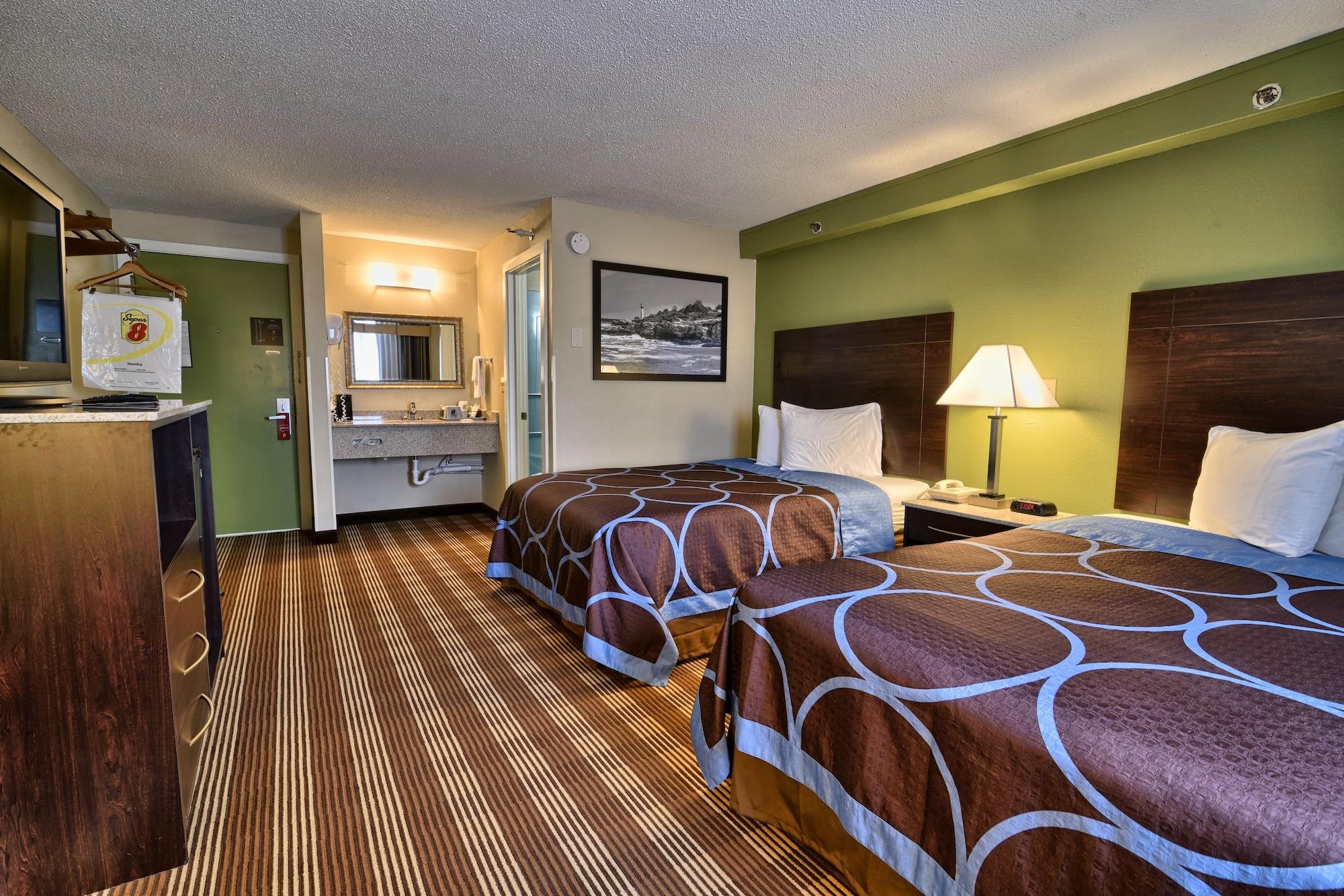 Super 8 By Wyndham Bangor Exterior foto