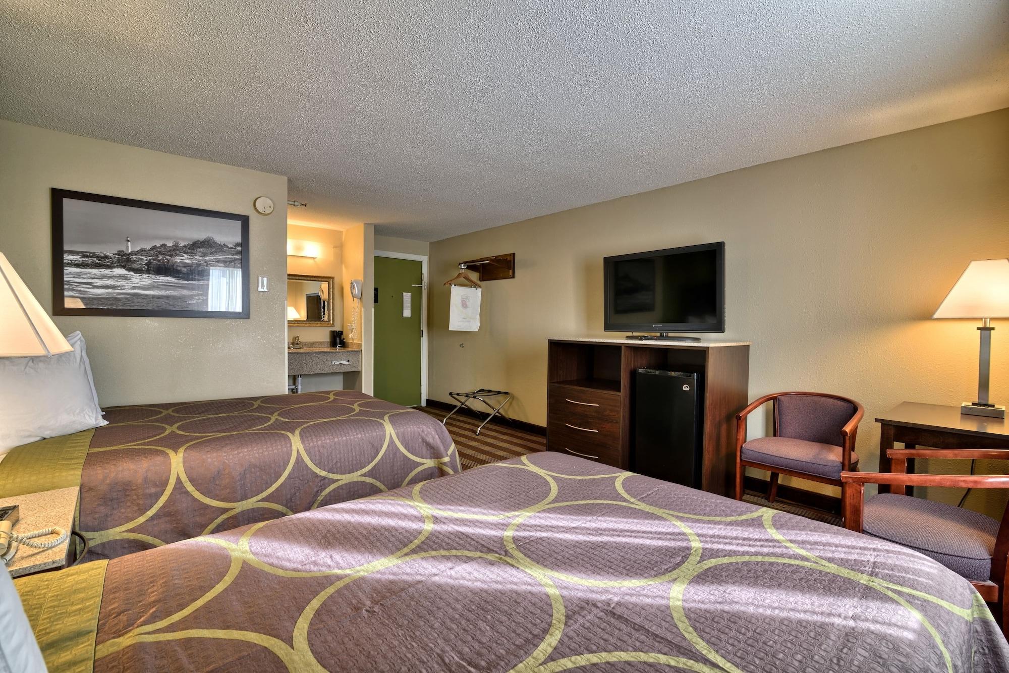 Super 8 By Wyndham Bangor Exterior foto