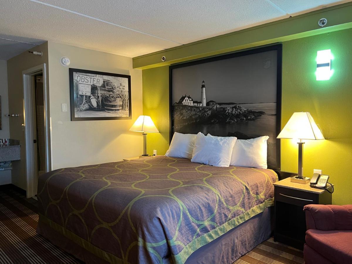 Super 8 By Wyndham Bangor Exterior foto